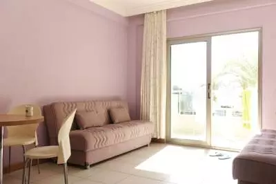 کاسموپولیتن ریزورت مارماریس